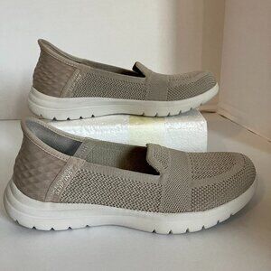 Skechers On The Go Flex Serene Casual Sneakers Comfort Stretch Taupe Women's 6.